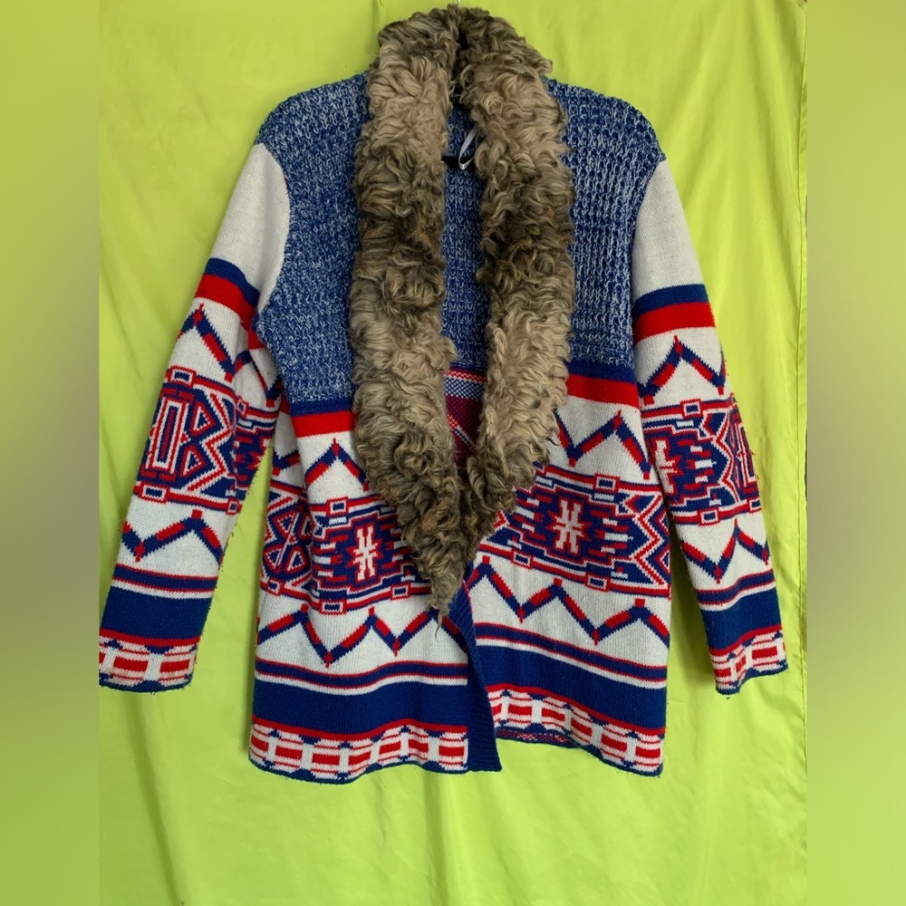 Mink pink sweater Sz M